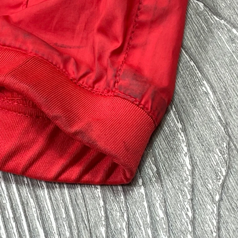NIKE Running Dri-Fit Sphere Thermal Windbreaker Women’s size M Red